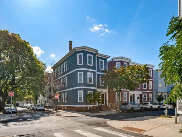 26 Plymouth, Unit 2, Cambridge, MA 02141