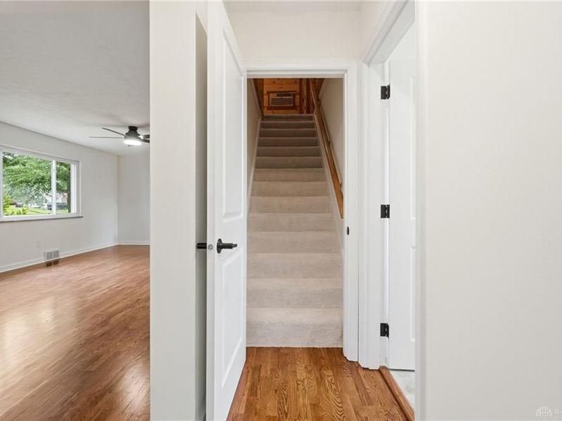 136 E Ridgeway Drive, Centerville, OH 45459 Photo 19