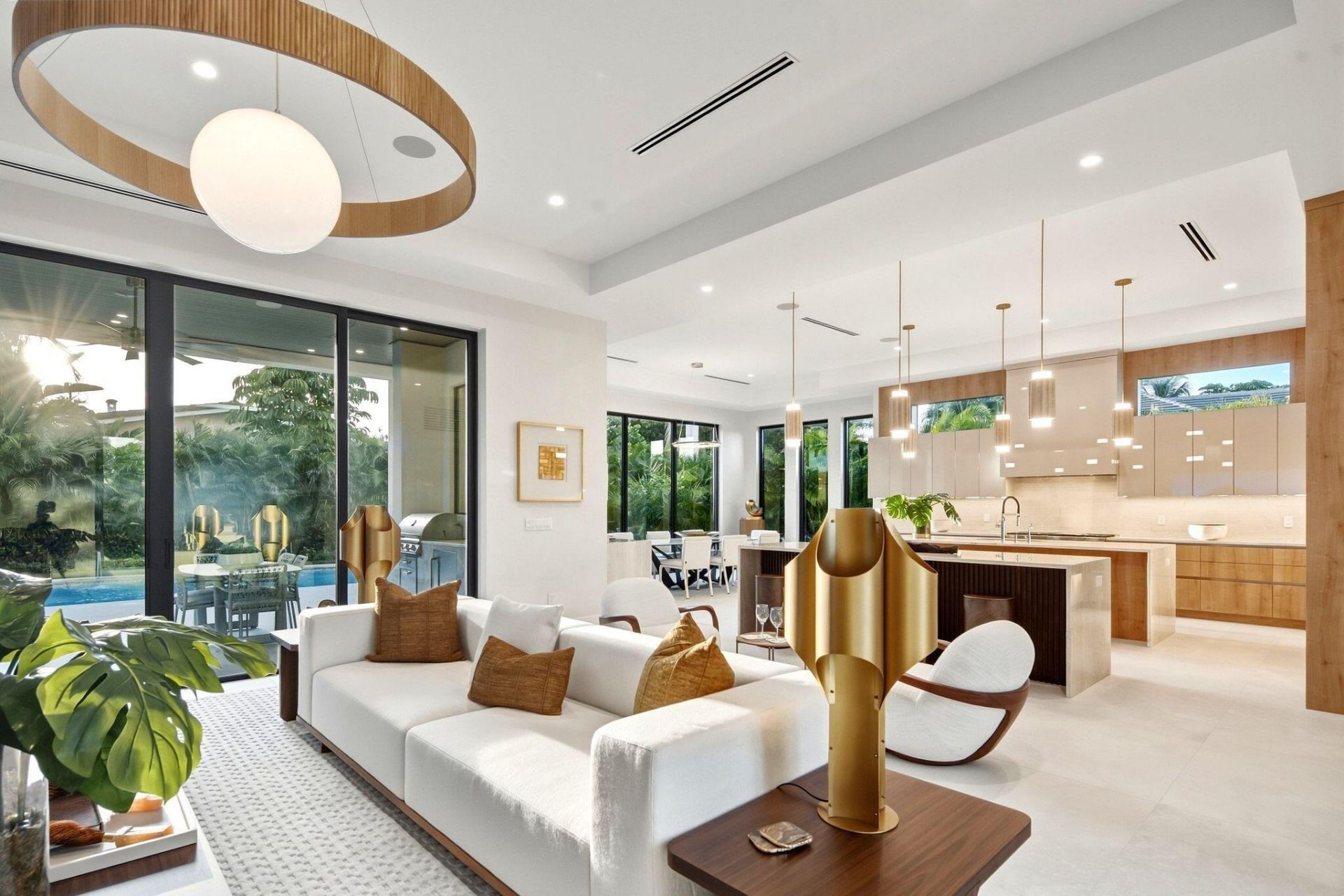 399 NE Spanish Court, Boca Raton, FL 33432 Photo
