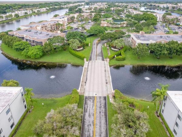 7501 Fairfax Drive, Tamarac, FL 33321