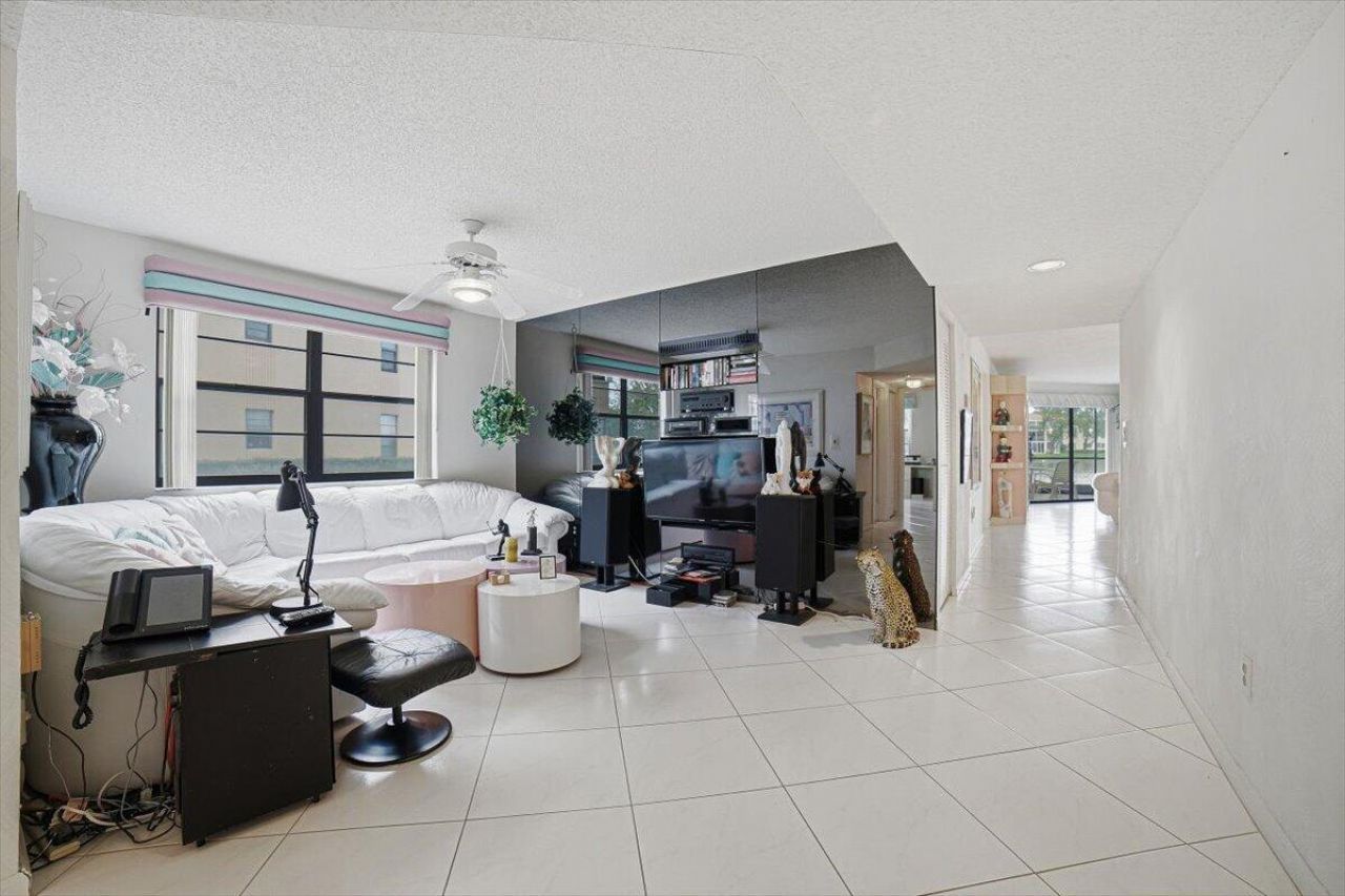 7501 Fairfax Drive, Tamarac, FL 33321 Photo