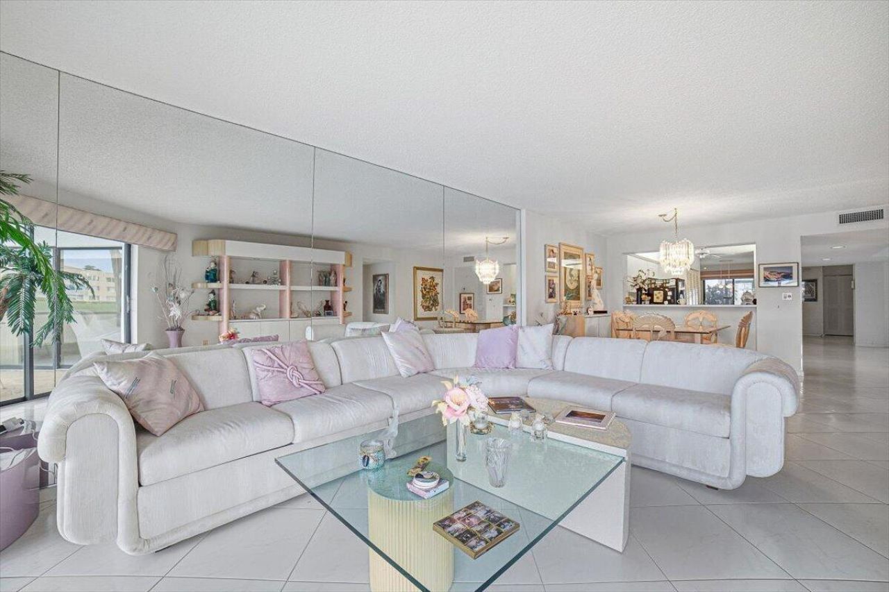 7501 Fairfax Drive, Tamarac, FL 33321 Photo