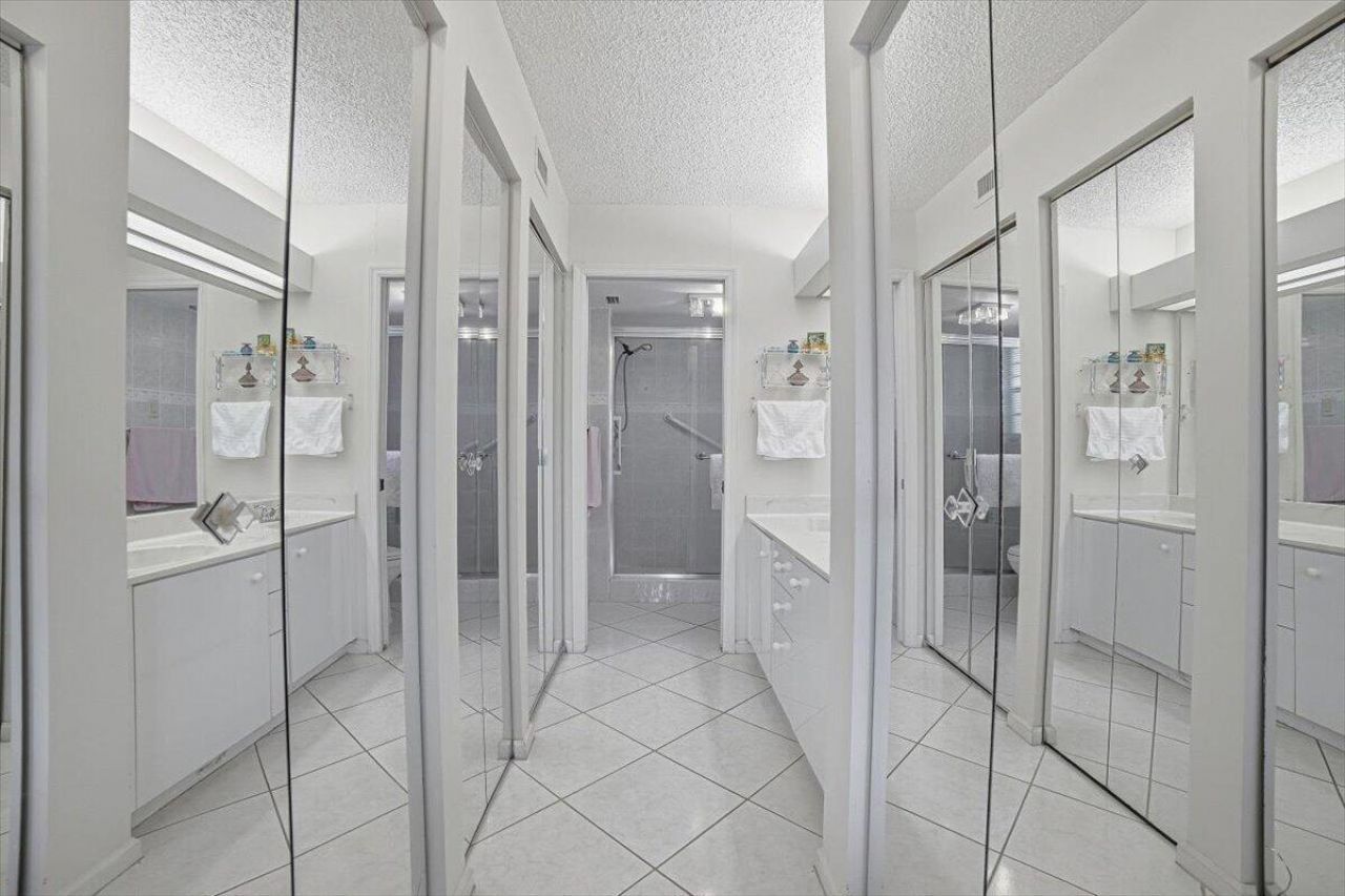 7501 Fairfax Drive, Tamarac, FL 33321 Photo