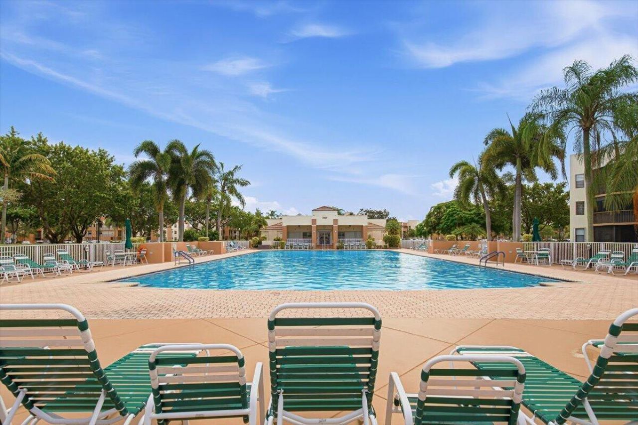 7501 Fairfax Drive, Tamarac, FL 33321 Photo