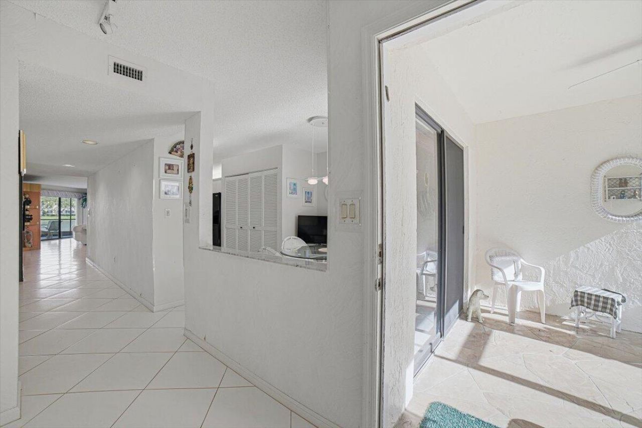 7501 Fairfax Drive, Tamarac, FL 33321 Photo