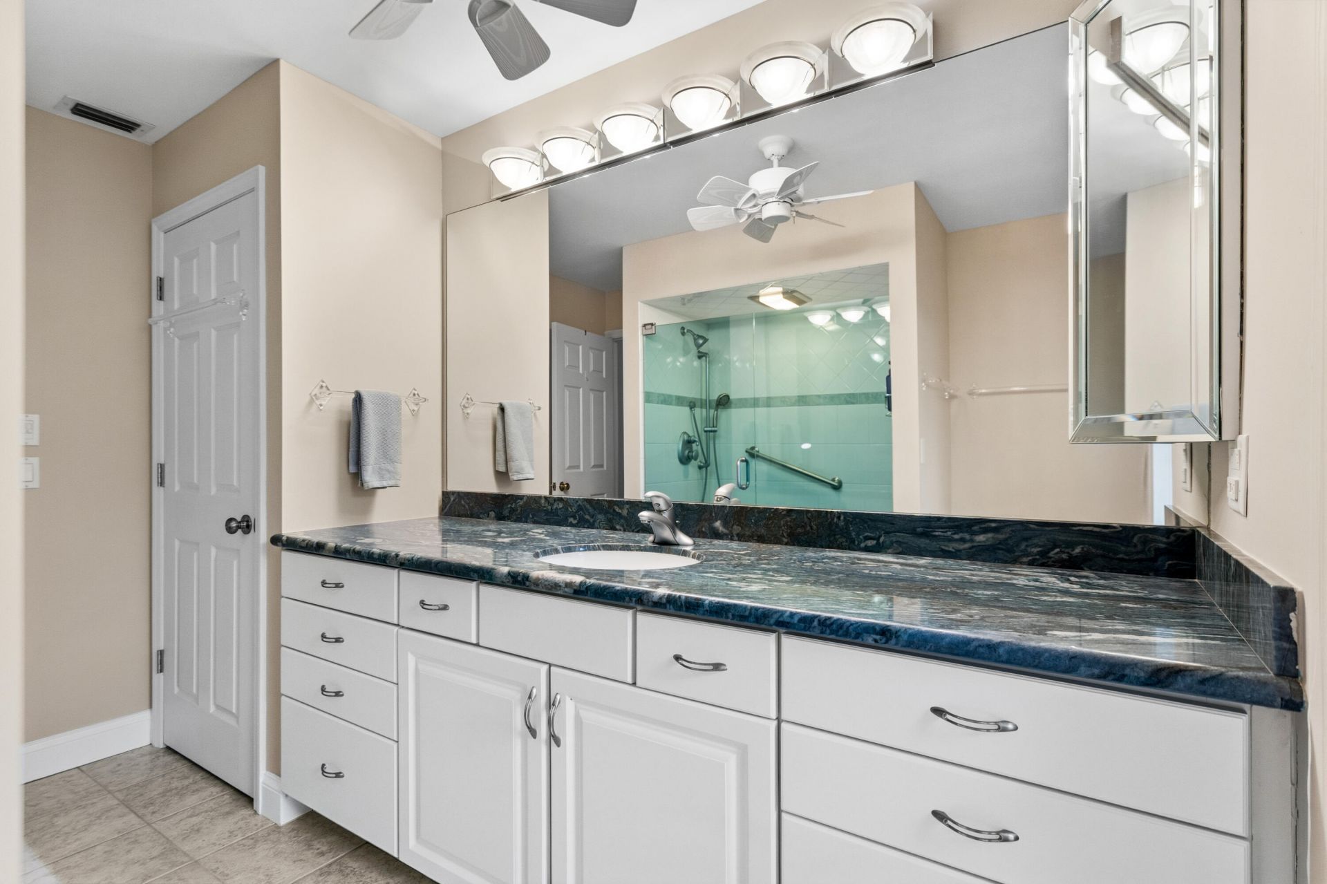5883 SE Glen Eagle Way, Stuart, FL 34997 Photo