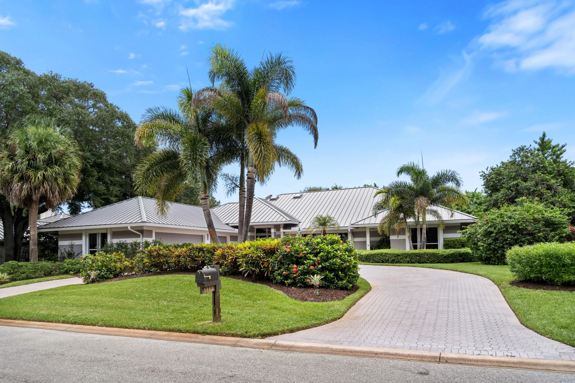 5883 SE Glen Eagle Way, Stuart, FL 34997 Photo