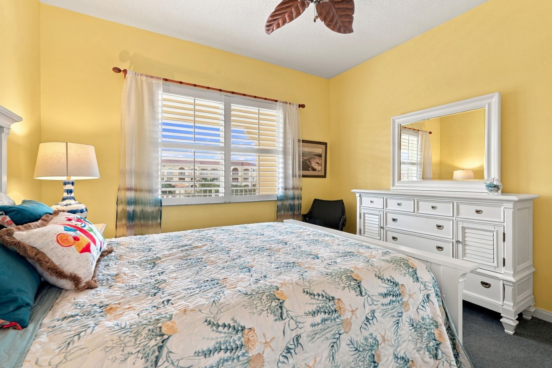 17 Harbour Isle Drive W, Unit 304, Fort Pierce, FL 34949 Photo