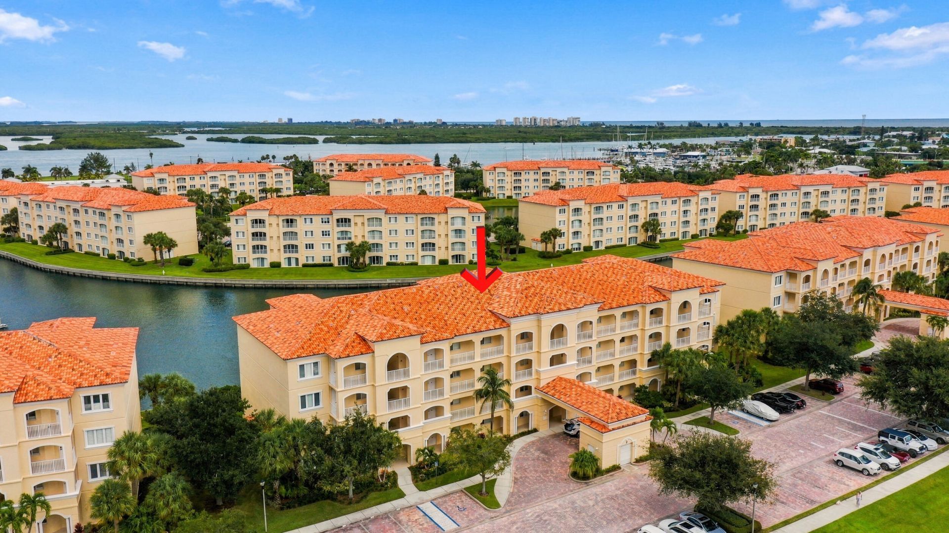 17 Harbour Isle Drive W, Unit 304, Fort Pierce, FL 34949 Photo