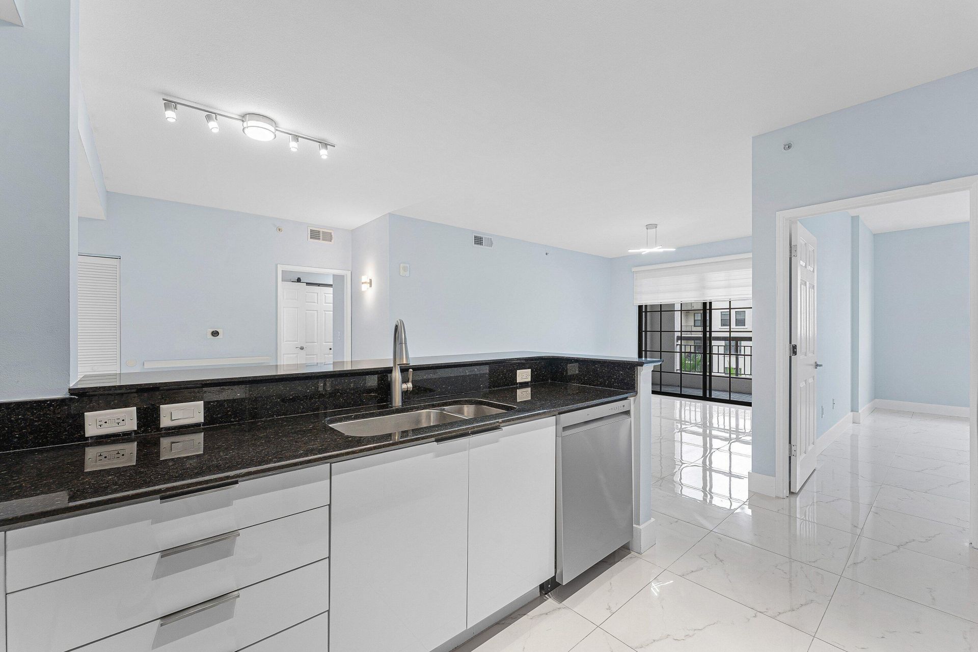 233 S Federal Highway, Unit 605, Boca Raton, FL 33432 Photo
