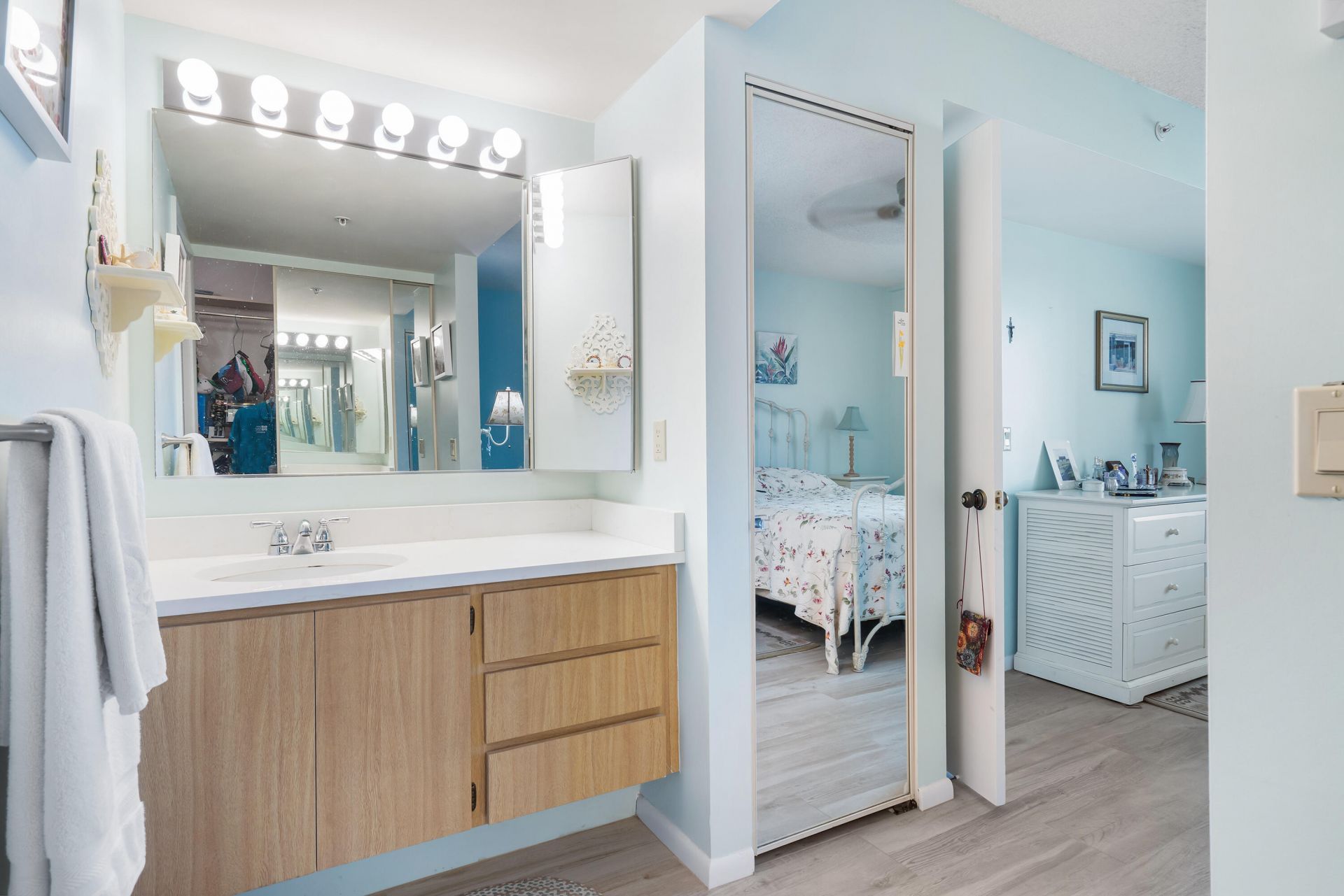901 Seafarer Circle, Unit 306, Jupiter, FL 33477 Photo