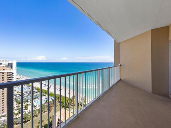 1950 S OCEAN Drive, Unit PHB, Hallandale Beach, FL 33009