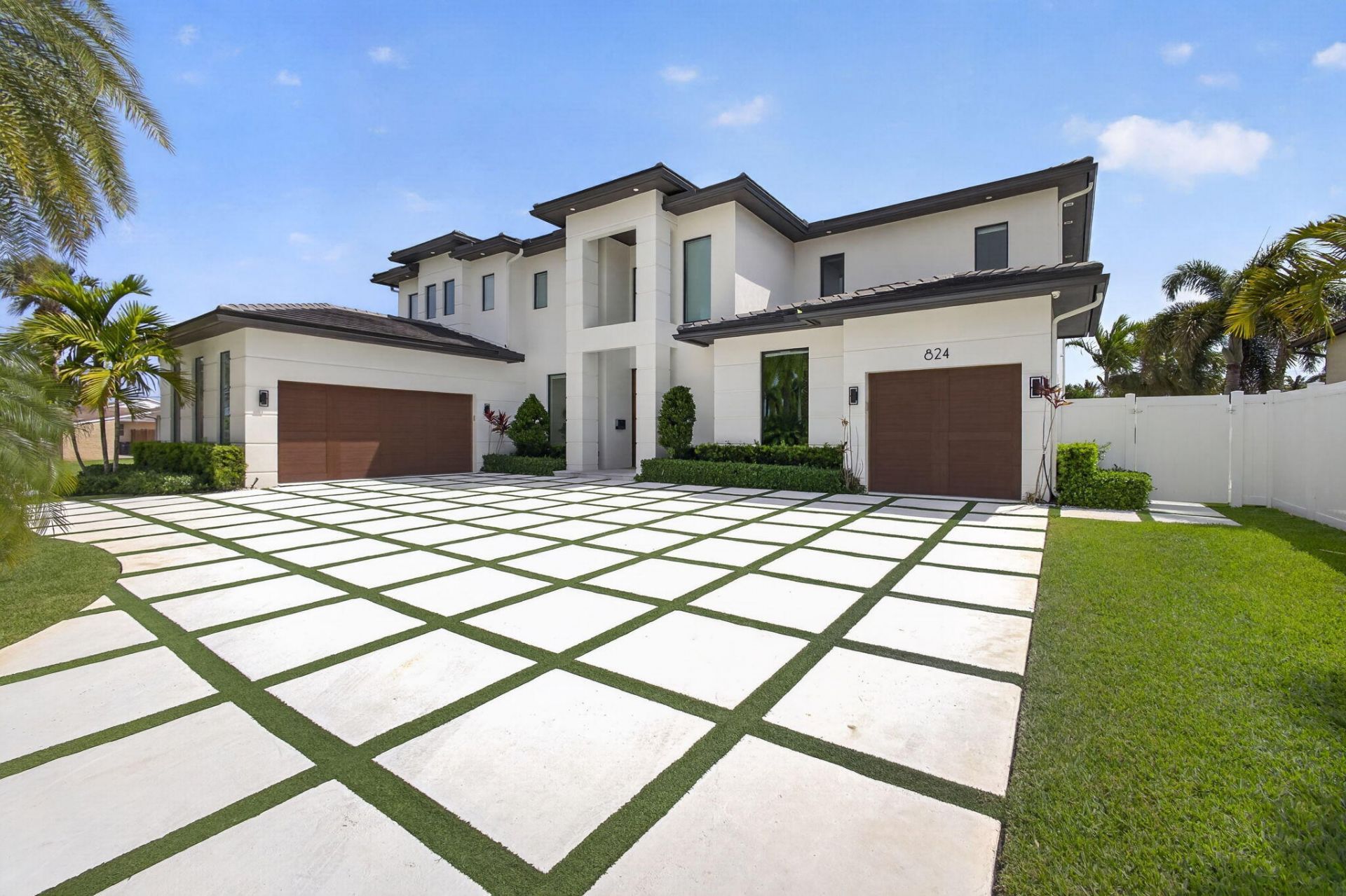 824 Shore Drive, North Palm Beach, FL 33408 Photo