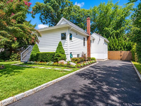 39 Plandome Road , Sound Beach, NY 11789