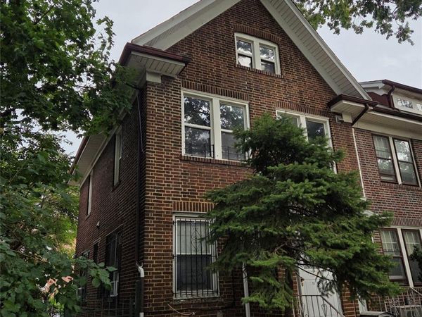 33-25 88th Street , Jackson Heights, NY 11372