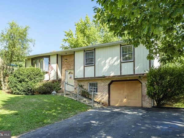 845 TERRACE AVENUE , MOUNT JOY, PA 17552