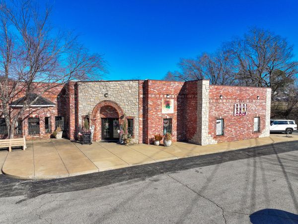 414 E 3rd Street , Grove, OK 74344