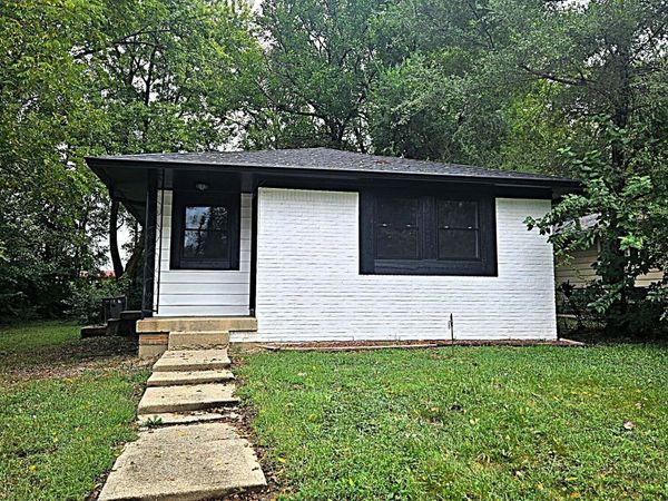 2217 Trowbridge Street , Indianapolis, IN 46203