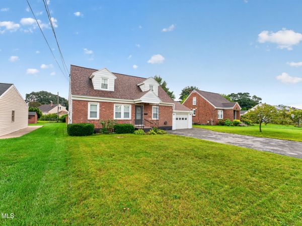 1237 Palma Avenue, Schenectady, NY 12306