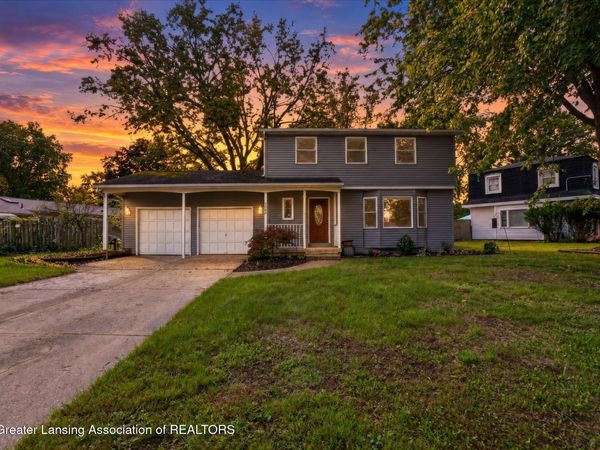 3082 Willow Creek Drive, Grandville, MI 49418