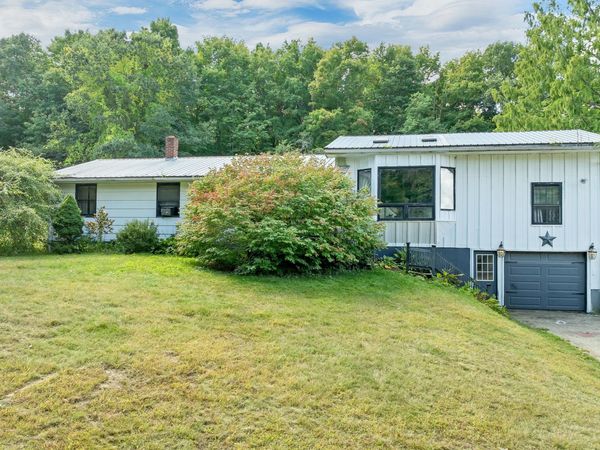1795 State Road, Eliot, ME 03903