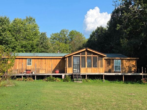 3788 New Bushy Branch Rd , Manchester, TN 37355