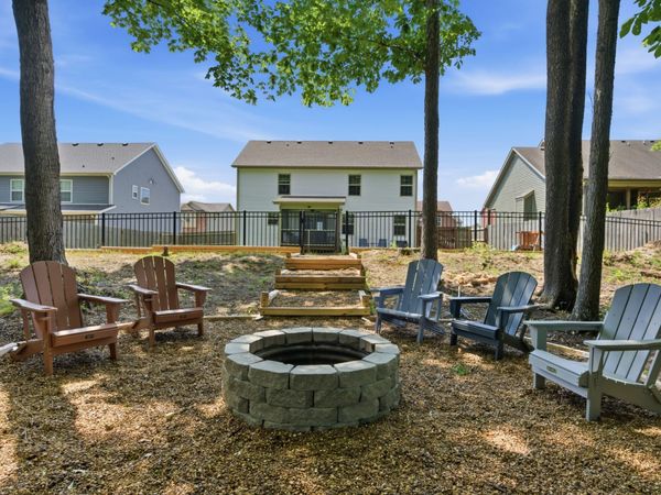767 Banister Dr , Clarksville, TN 37042