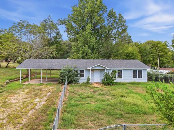 1424 Lockhart Street, Benton, AR 72015