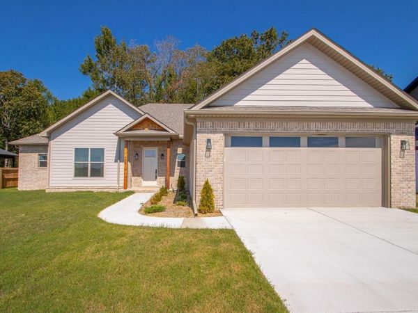108 Fawnwood Street, Jacksonville, AR 72076