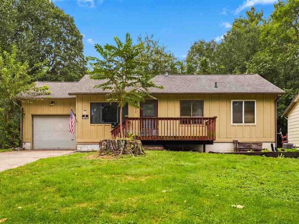 913 Maggard St, Iowa City, IA 52240
