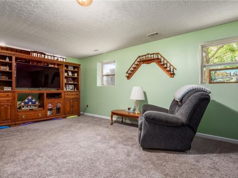5775 School House Road, Frazeysburg, OH 43822 Photo 24