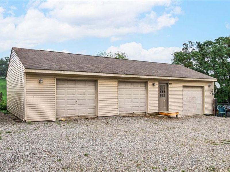 5775 School House Road, Frazeysburg, OH 43822 Photo 34