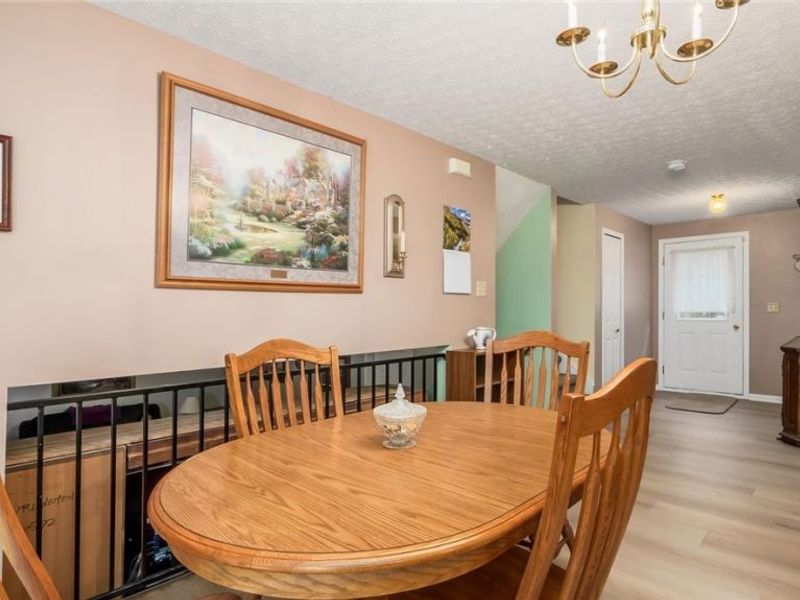 5775 School House Road, Frazeysburg, OH 43822 Photo 5