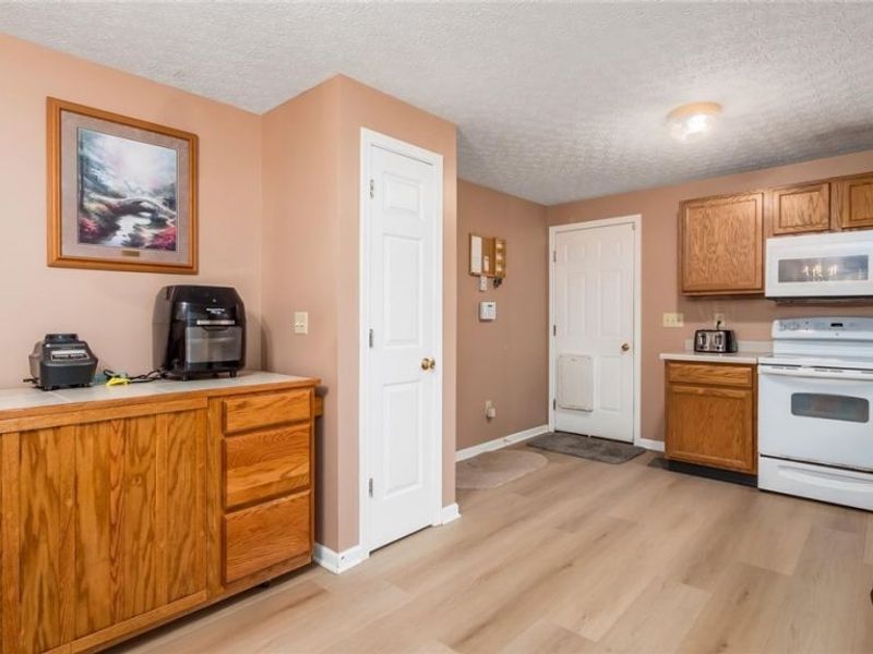 5775 School House Road, Frazeysburg, OH 43822 Photo 9