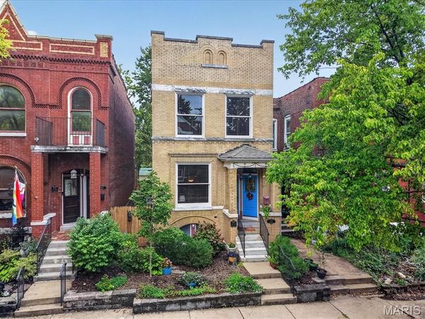 2919 Michigan Avenue , St Louis, MO 63118