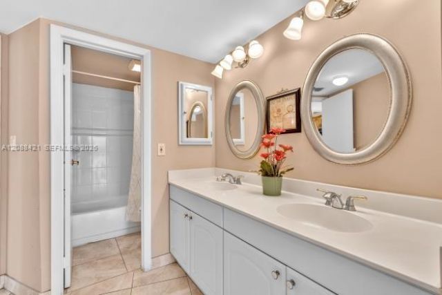 20400 W Country Club Dr , Unit 711, Aventura, FL 33180 Photo