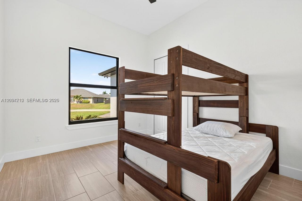 3414 NW 21st St, Cape Coral, FL 33993 Photo