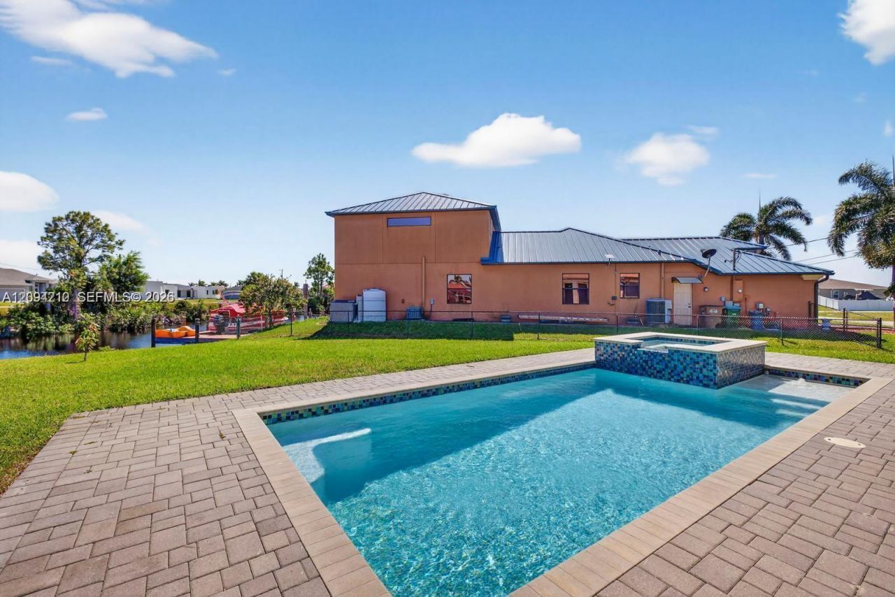 3414 NW 21st St, Cape Coral, FL 33993 Photo