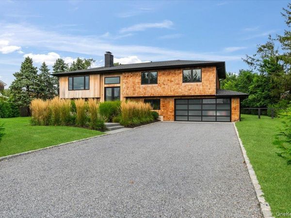 40 Knollwood Drive , Southampton, NY 11968