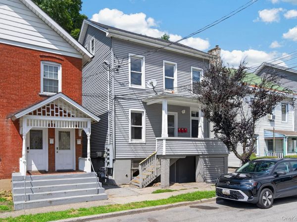 54 Gifford Avenue , Poughkeepsie, NY 12601