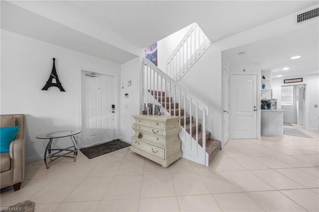 5633 Cove Cir , Unit 58, Naples, FL 34119 Photo