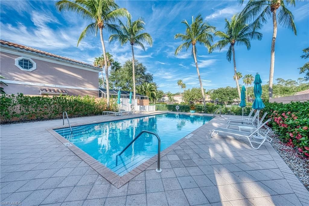 5633 Cove Cir , Unit 58, Naples, FL 34119 Photo