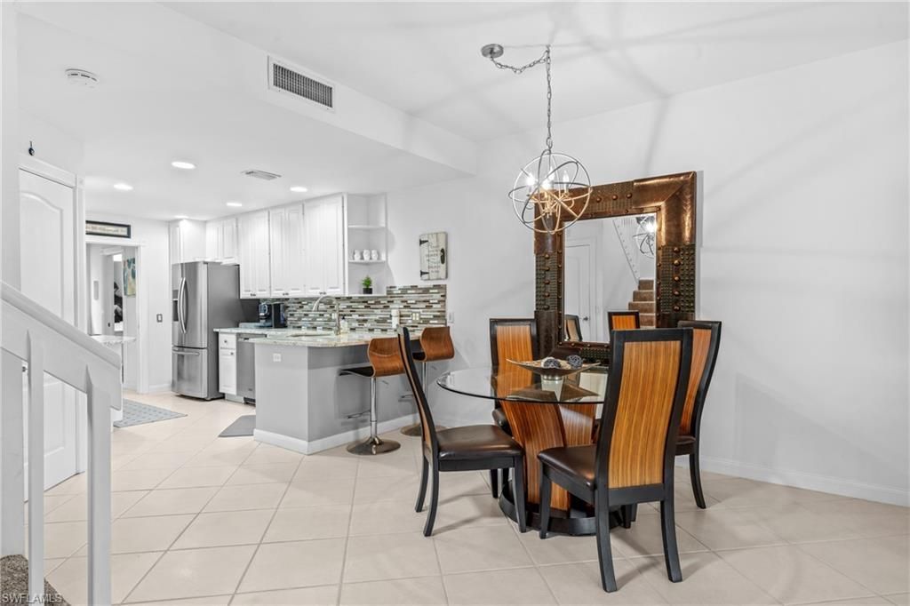 5633 Cove Cir , Unit 58, Naples, FL 34119 Photo