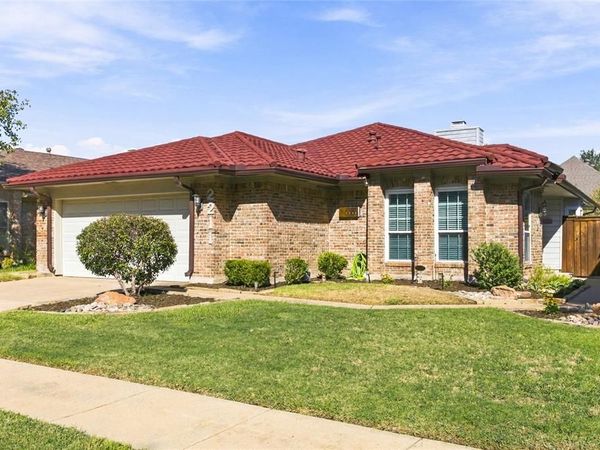2211 Mediterranean Avenue, Arlington, TX 76011