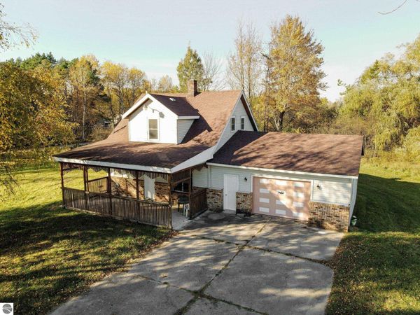 5260 Townhall Road, Hale, MI 48739