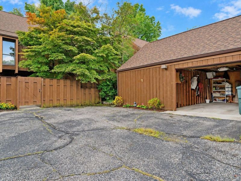 4997 Chuckleberry Lane, Unit 7, Westerville, OH 43081 Photo 4