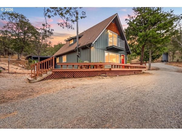1100 STERLING CREEK RD, Jacksonville, OR 97530