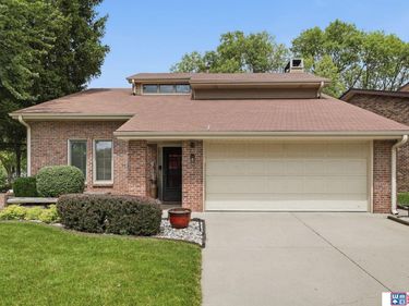 2300 S 72nd Street, Lincoln, NE 68506