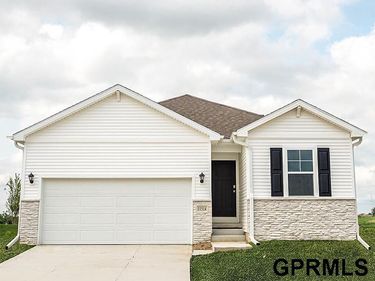 6455 Lawnwood Drive, Papillion, NE 68157