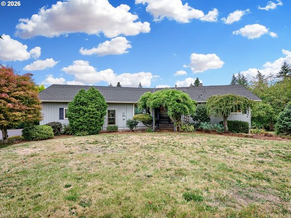 3780 VICTOR POINT NE RD, Silverton, OR 97381